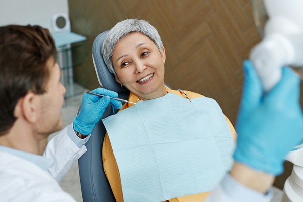 Full Mouth Reconstruction: Replacing Teeth With Dentures